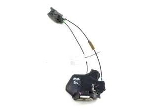 TOYOTA Hilux (2005–2015) Rear side door lock 690500K040 - 3