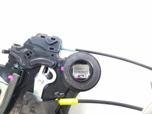 TOYOTA Hilux (2005–2015) Rear side door lock 690500K040 - 4