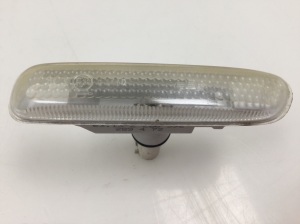 Front fender turn signal - 2228592