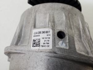 Mercedes Benz C-Class 205 (2014–2021) Mootoripadi A2052406617 - 3