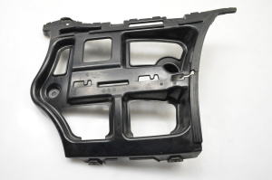 Rear bumper bracket - 7058520
