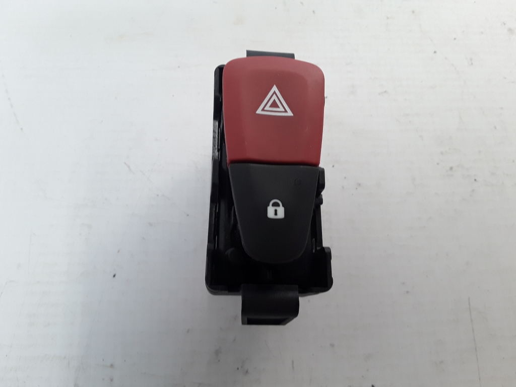 RENAULT Scenic 3 generation (2009-2015) кнопка опасности 8200214895 22379168