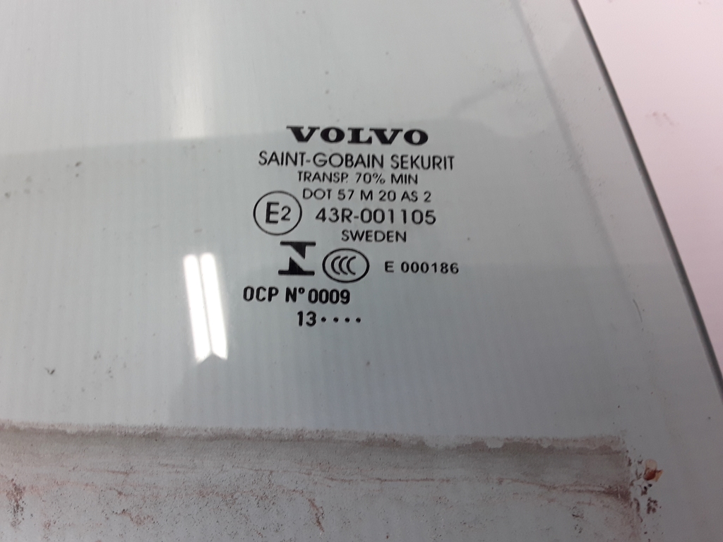 VOLVO S60 2 generation (2010-2020) Dešinys šoninių durų stiklas 31385417 22378967