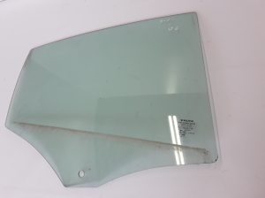  Glass rear side door 