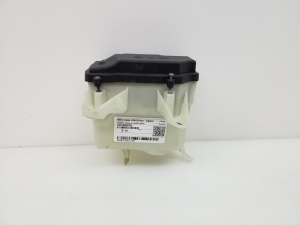 Mercedes Benz C-Class 205 (2014–2021) Kaitsmeploki hoidik kapoti all A2229063202 - 3