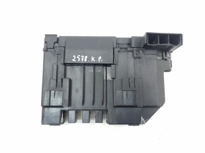 Mercedes Benz S-Class 221 (2005–2013) Kaitsmeploki hoidik kapoti all A2215400850 - 5