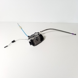Front door lock - A1667200735