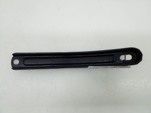 Mercedes Benz C-Class 205 (2014–2021) Esimese alusraami muu osa A2056282000 - 2