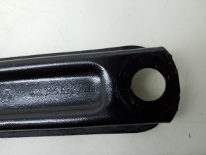 Mercedes Benz C-Class 205 (2014–2021) Esimese alusraami muu osa A2056282000 - 3