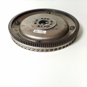  Clutch flywheel 