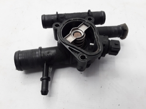 RENAULT Trafic II (2001–2014) Kühlmittelthermostat PA66GF30 - 3