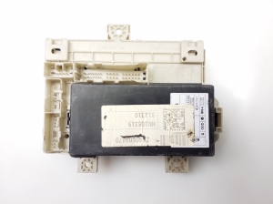 Fuse boxes -  5WK45102I