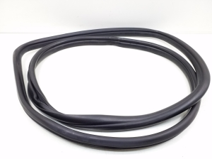   Rear side door sealing rubber 