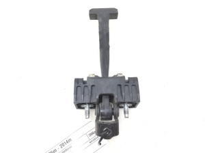Opel Zafira B (2005–2014) Rear side door opening limiter - 2