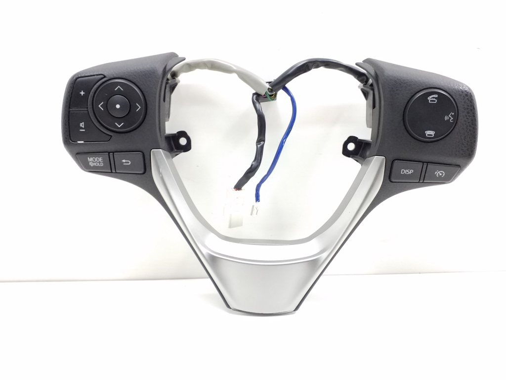 Used TOYOTA Auris Steering wheel switch 8425002330