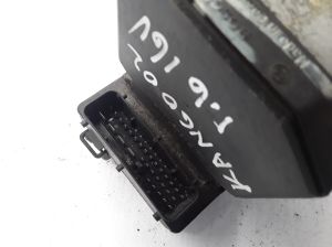 RENAULT Kangoo (1997–2009) ABS Steuergerät 8200169058 - 2