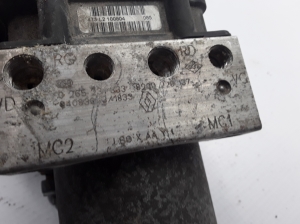 RENAULT Kangoo (1997–2009) ABS Steuergerät 8200228137 - 3