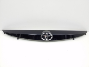   Trunk lid strap 