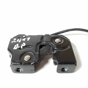 Infiniti Q70 (2013–2018) Hood latch - 2
