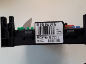 Peugeot 3008 (2009–2016) Kaitsmekarp salongis 966689538002 - 3