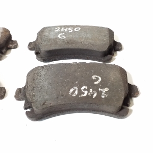  Rear brake pads 