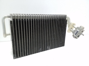   Radiator interior air conditioning 