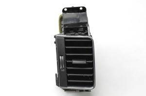 Dashboard air vent grilles - DK62046B31AB