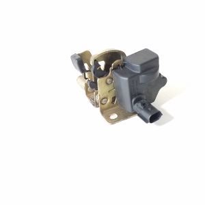 Jeep Cherokee KJ (2001–2007) Trunk lid lock cylinder - 2