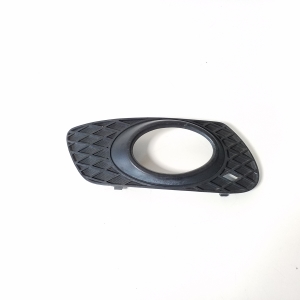  Front bumper fog lamp cover 