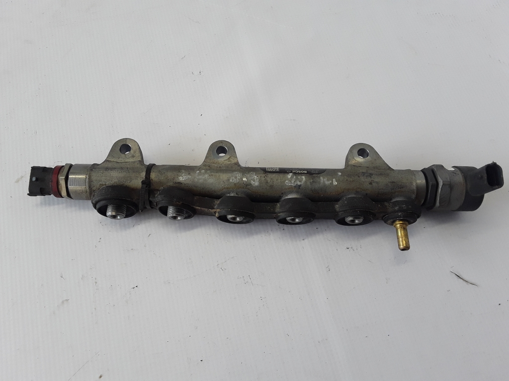 RENAULT Trafic 2 generation (2001-2015) Fuel Rail 8200842432 22380782