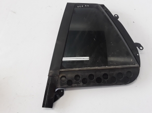 Rear door quarter glass - 31352043