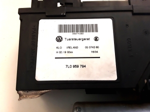 Volkswagen Touareg I (2002–2010) Hinterer Seitentür-Fensterhebermotor 7L0959794 - 3