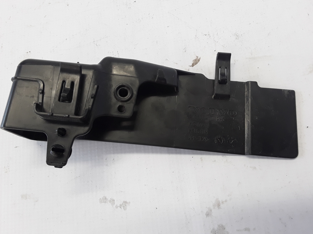 VOLVO V60 1 generation (2010-2020) Radiator air diverter 31383696 22380716