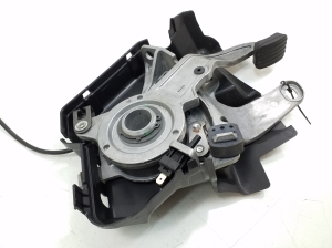 Mercedes Benz CLS-Class 219 (2004–2010) Seisupiduri pedaal A2114270036 - 2