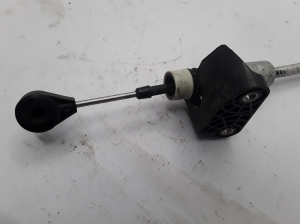 VOLVO XC60 (2008–2017) Gear shift cable 31367924 - 3