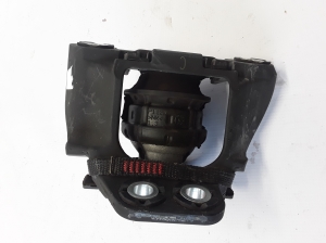 VOLVO V90 (2016–2026) Engine mount 31330588 - 4