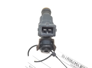 Porsche Cayenne (2002–2010) Fuel injector - 2
