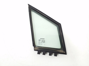   Front body quarter glass  - 681250F010 