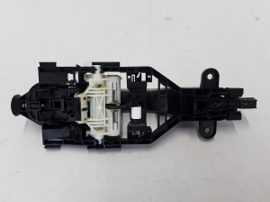 VOLVO V90 (2016–2026) Front door external opening handle and its details - 2