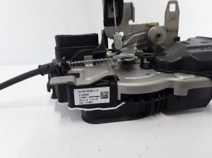 VOLVO V90 (2016–2026) Front door lock 31349895 - 2
