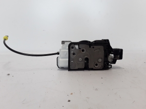 VOLVO V90 (2016–2026) Front door lock 31349895 - 4