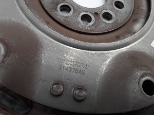  Clutch flywheel 