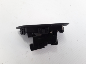 VOLVO V90 (2016–2026) Tagumise külgukse aknalüliti 31376458 - 3