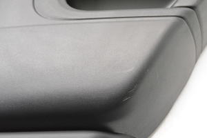 Land Rover Sport (2013–2026) Aizmugurējo sānu durvju apšuvums un tā detaļas - 5
