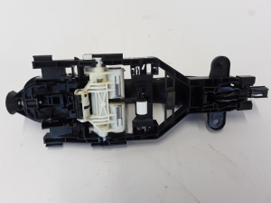 VOLVO V90 (2016–2026) Front door external opening handle and its details - 3