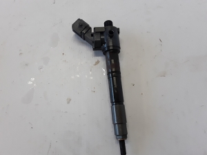 VOLVO S90 (2016–2026) Kütusepihusti 31405404 - 3
