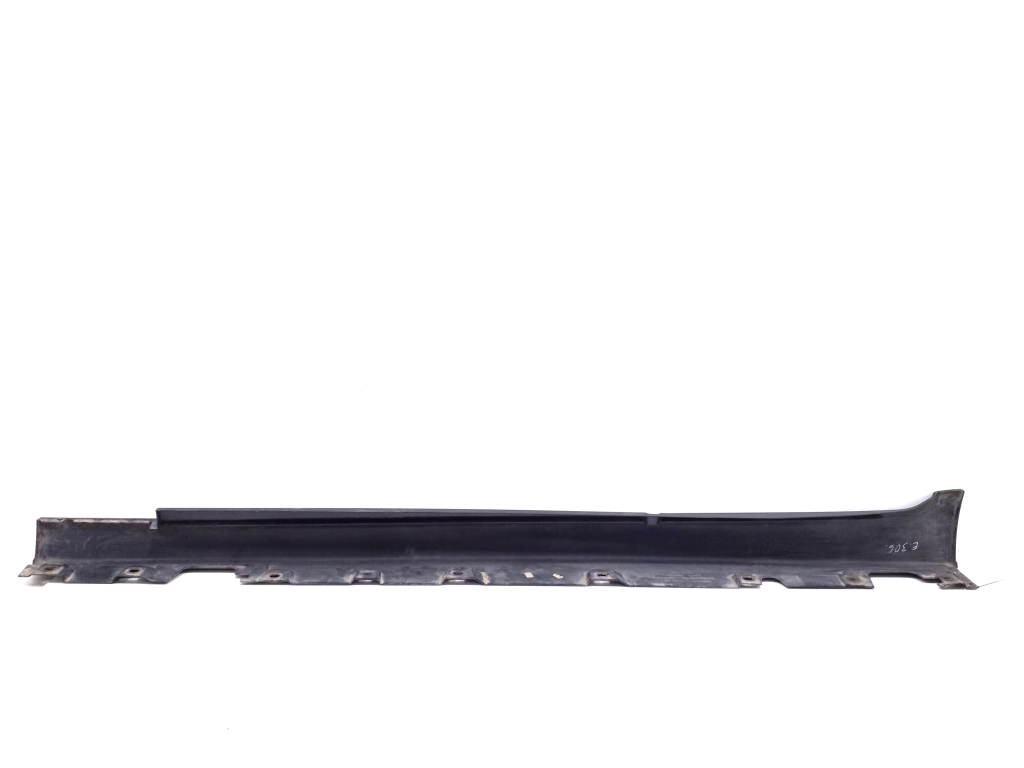 BMW 5 Series F10/F11 (2009-2017) Right Side Plastic Sideskirt Cover 51777184774 20379489