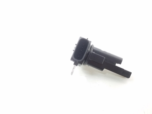TOYOTA Auris E18 (2012–2018) Mass air flow sensor 222040V020 - 3