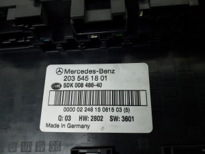 Mercedes Benz CLC-Class 203 (2001–2007) Fuse box in the trunk A2035451801 - 4