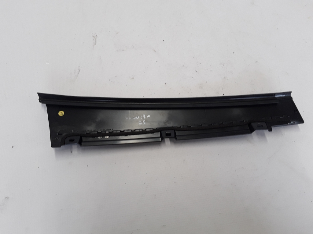 VOLVO XC60 2 generation (2017-2024) Right Side Sliding Door Molding 32216046 22381127